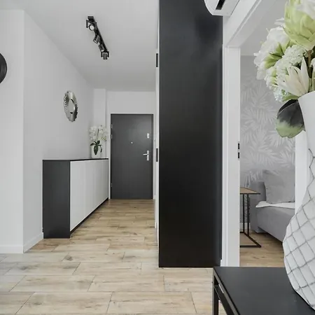 Chique For A Big Family With 2 Parking Spaces By Renters Apartman