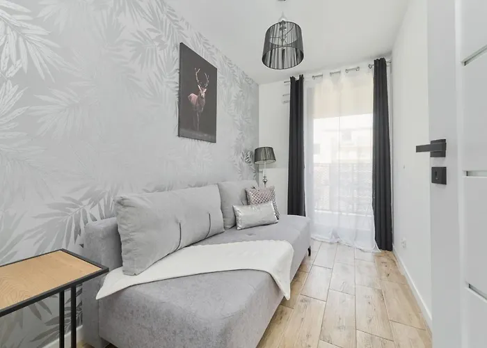 Chique For A Big Family With 2 Parking Spaces By Renters 弗罗茨瓦夫