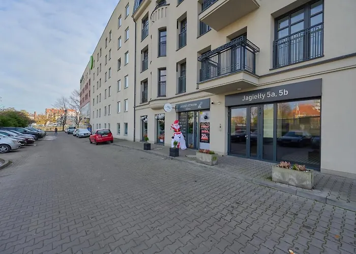 Chique For A Big Family With 2 Parking Spaces By Renters 弗罗茨瓦夫